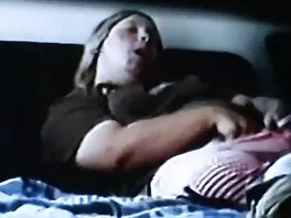 Hotties bionde leccano e ultimi film porno italiani succhiano un cazzo prima del sesso a tre