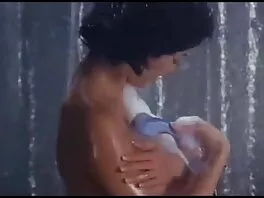 Il figliastro del capo fa film nuovi porno italiani una cosa a tre con belle troie da ufficio