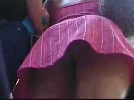 MILF nuovi video porno hd esplosiva con tette enormi fa un pompino lungo e sciatto