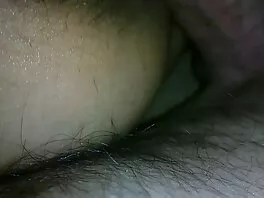 La ragazza con le tette piccole ha un appuntamento con un uomo che vuole scoparla ultimi film porno