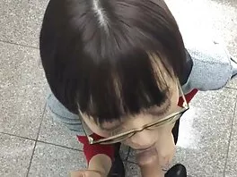 Una studentessa simpatica trova un ragazzo che le scopa la figa nuovi video hard in vacanza