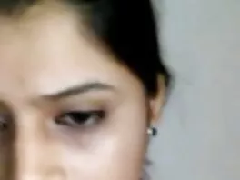La giovane bionda ha il suo amante snello e non ne film hard nuovi ha mai abbastanza di lui