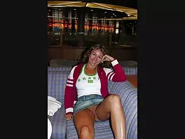Pulcino dai capelli scuri ha bisogno di roberta gemma video nuovi soldi così lei soffia il cazzo in bus bang