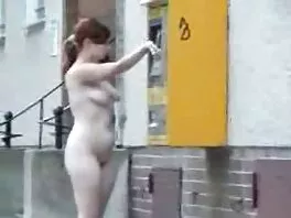 Pulcino ebano succhia un grosso cazzo e un ragazzo con i dreadlocks si scopa la figa ultimi film porno italiani