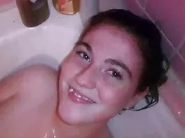 Il massaggio sensuale a volte porta allo sfregamento porno nuovi gratis del clitoride e al sesso orale