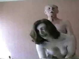 Ragazzo pratica un rapporto a tre con nuovi film porno italiani l'insegnante di musica bionda e la fidanzata
