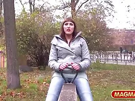 Le seducenti donne brune si divertono video porno gratis nuovi a leccare la figa