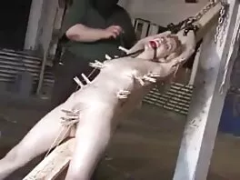 Questa sporca nuovi video hard puttana bionda sta tradendo il suo ragazzo davanti a lui