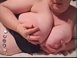 Le persone arrapate sono nella natura e sono completamente impegnate in un'orgia arrapante nuovi video centoxcento